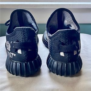 Off white x adidas Yeezy boost 350 ‘Black’